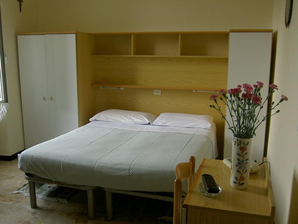Albergo Kristina 博尔迪盖拉 客房 照片